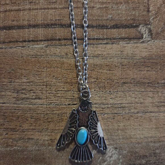 Western Bird Necklace - Picture 2 of 4